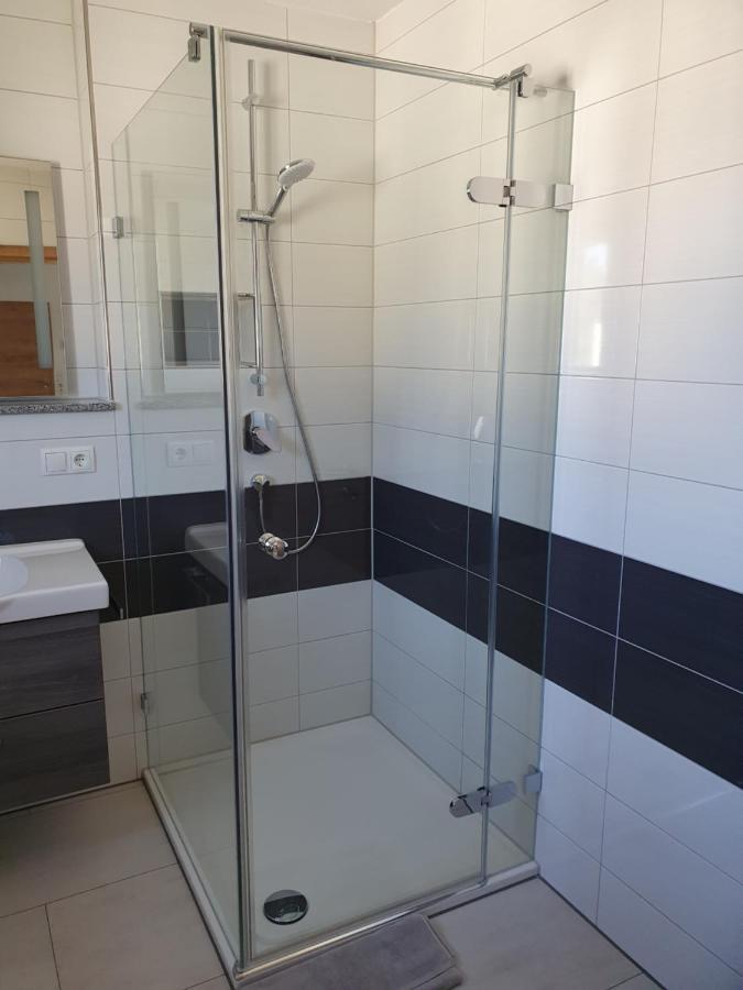 רוסט Gaestehaus Martha מראה חיצוני תמונה